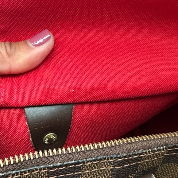 Louis Vuitton Speedy Bag - Picture 9 of 12